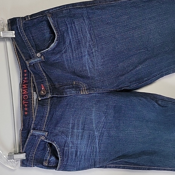 TOMMY Flare leg jean with flap detailed pocket - Picture 2 of 9